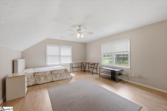 402 Latrobe Drive, Simpsonville, SC 29681