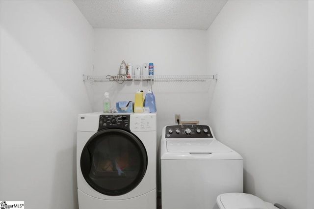 402 Latrobe Drive, Simpsonville, SC 29681