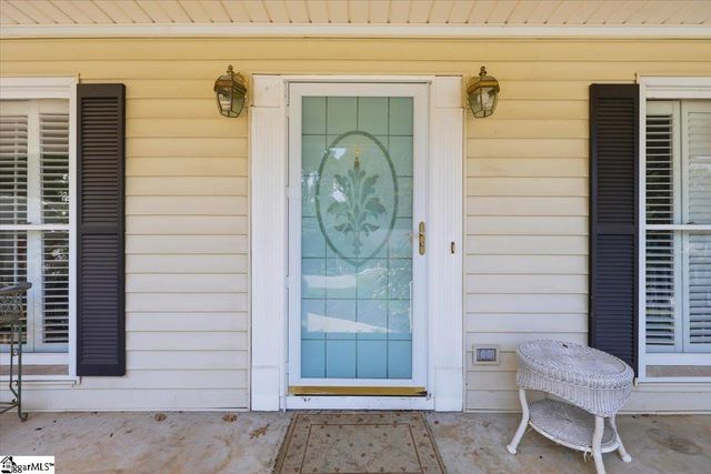 402 Latrobe Drive, Simpsonville, SC 29681
