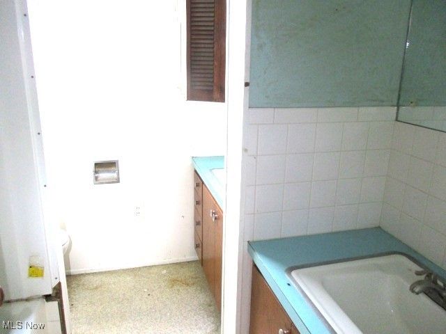 752 Laird Avenue NE, Warren, OH 44483