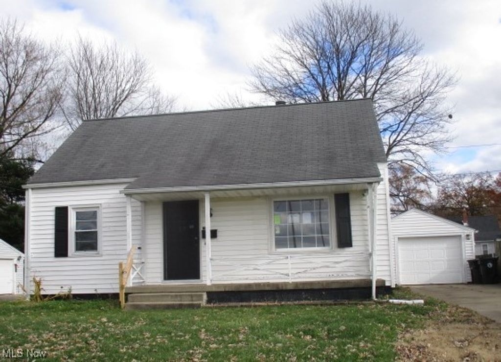 752 Laird Avenue NE, Warren, OH 44483