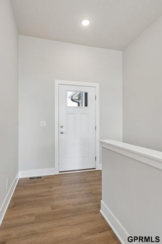 5714 Kestrel Parkway, Elkhorn, NE 68022