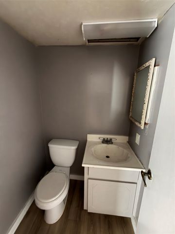 26 E Mountain Creek Drive, Grand Prairie, TX 75052