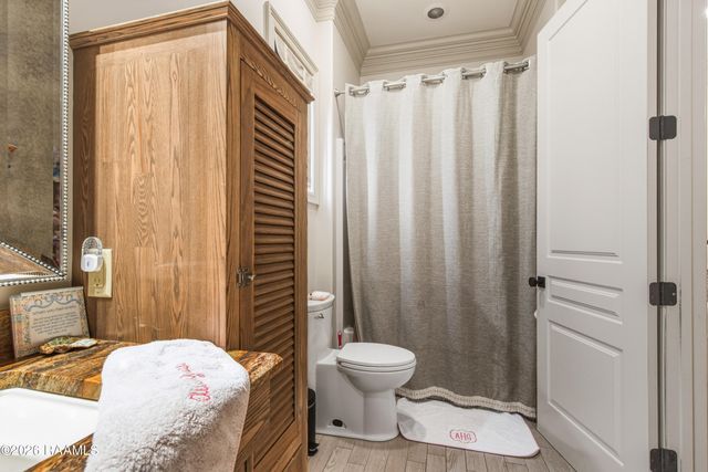 401 Torrenova Circle, Lafayette, LA 70508