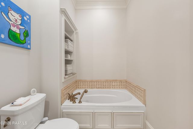 401 Torrenova Circle, Lafayette, LA 70508