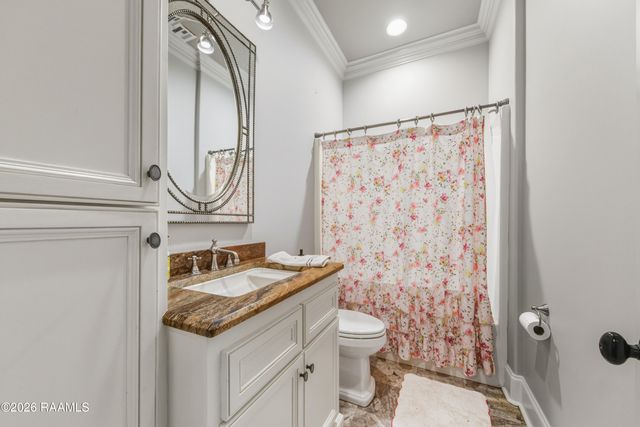 401 Torrenova Circle, Lafayette, LA 70508