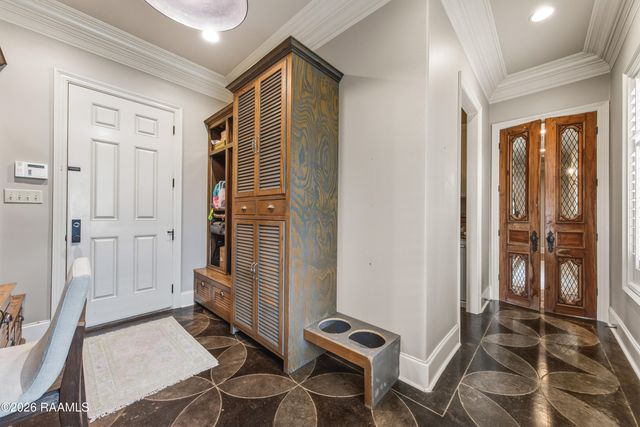 401 Torrenova Circle, Lafayette, LA 70508