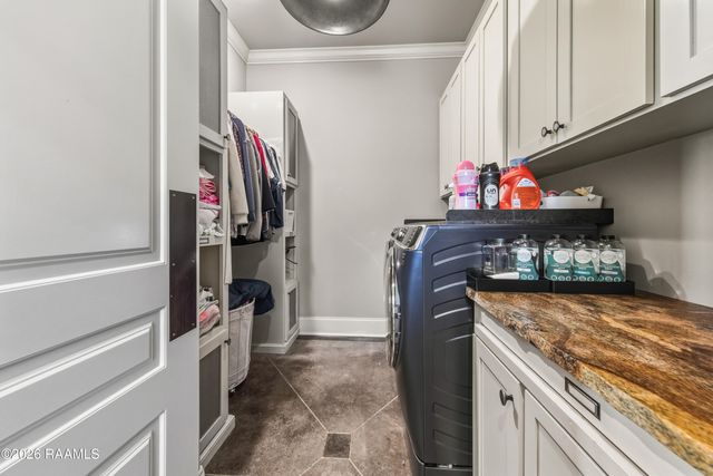 401 Torrenova Circle, Lafayette, LA 70508