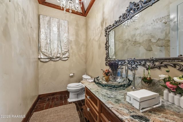 401 Torrenova Circle, Lafayette, LA 70508