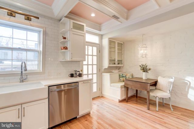 129 E ST SE, Washington, DC 20003