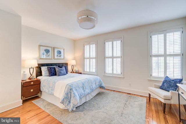 129 E ST SE, Washington, DC 20003