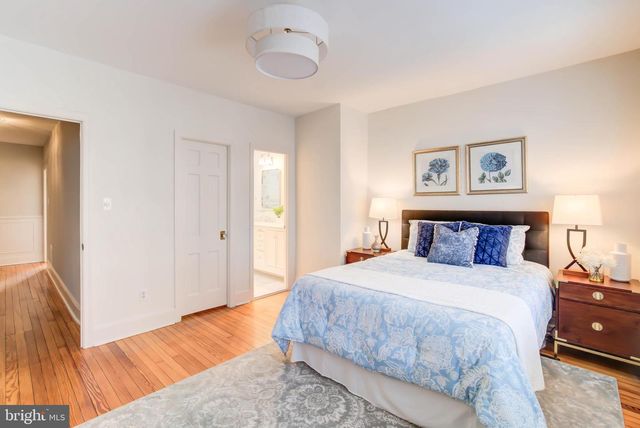 129 E ST SE, Washington, DC 20003