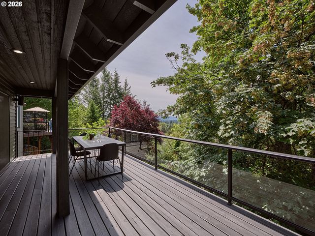 50 SPINOSA, Lake Oswego, OR 97035