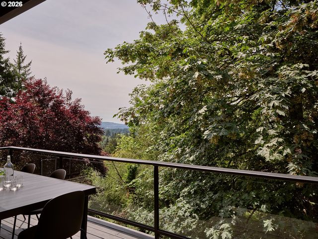 50 SPINOSA, Lake Oswego, OR 97035