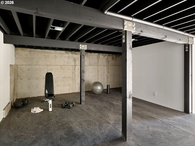 50 SPINOSA, Lake Oswego, OR 97035