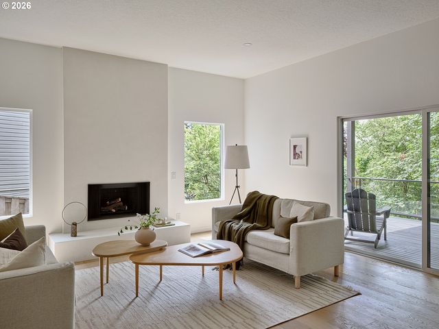 50 SPINOSA, Lake Oswego, OR 97035
