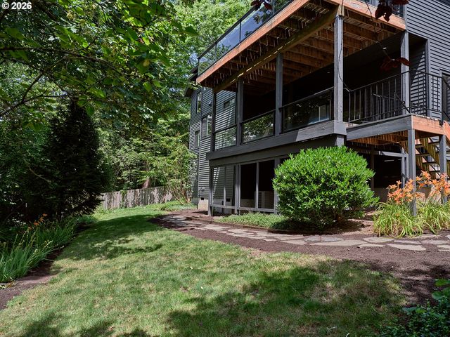 50 SPINOSA, Lake Oswego, OR 97035