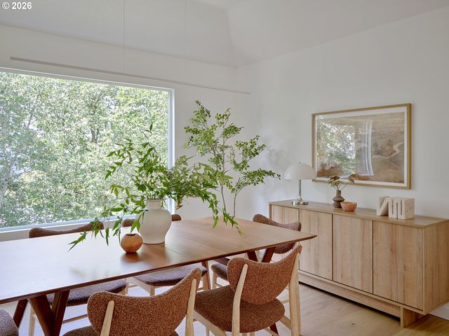 50 SPINOSA, Lake Oswego, OR 97035