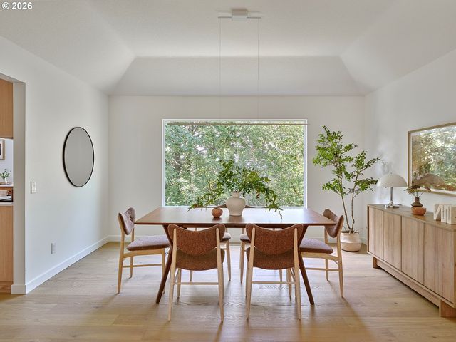 50 SPINOSA, Lake Oswego, OR 97035
