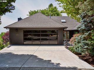 50 SPINOSA, Lake Oswego, OR 97035