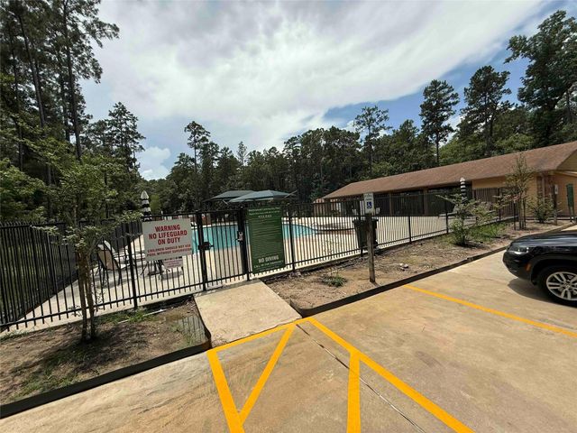 28624 Shawnee Ct, Huntsville, TX 77364