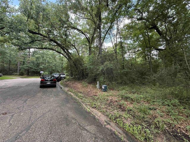 28624 Shawnee Ct, Huntsville, TX 77364
