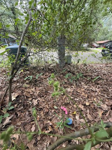 28624 Shawnee Ct, Huntsville, TX 77364