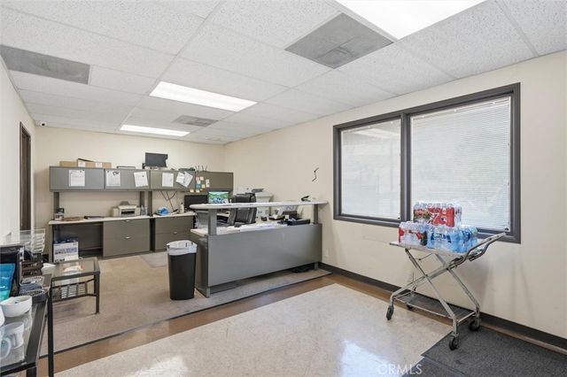 331 E Carson, Long Beach, CA 90807