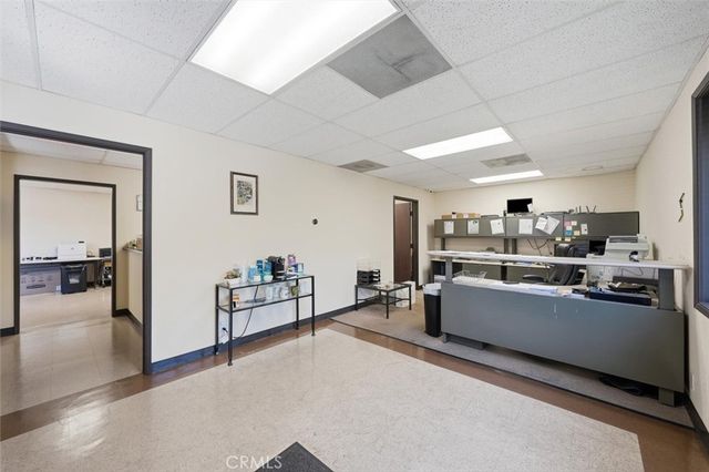 331 E Carson, Long Beach, CA 90807