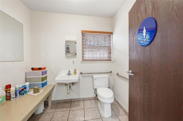331 E Carson, Long Beach, CA 90807