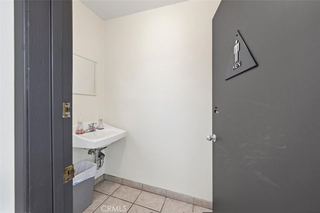 331 E Carson, Long Beach, CA 90807