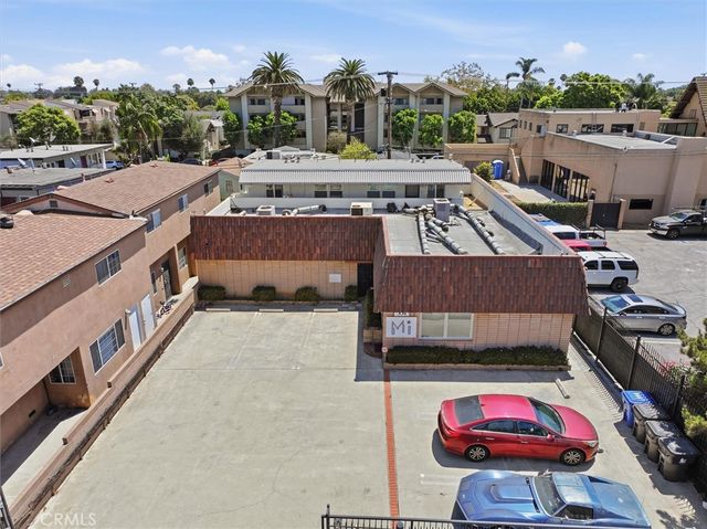 331 E Carson, Long Beach, CA 90807