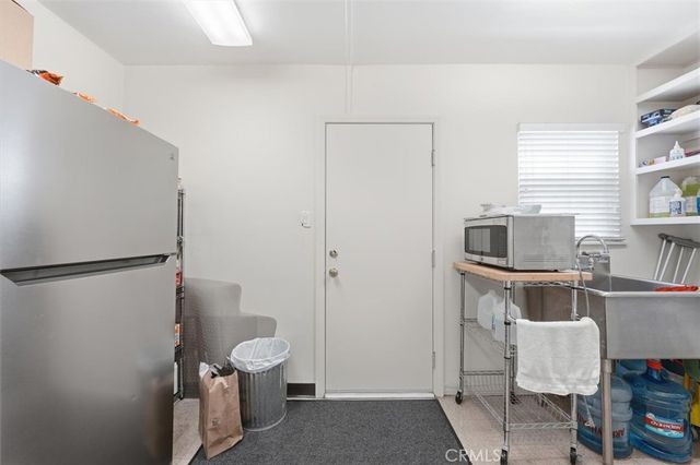 331 E Carson, Long Beach, CA 90807