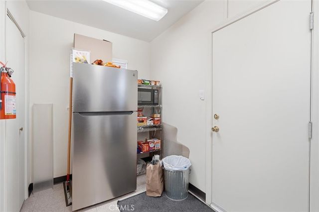 331 E Carson, Long Beach, CA 90807