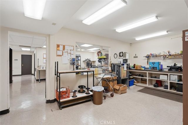331 E Carson, Long Beach, CA 90807
