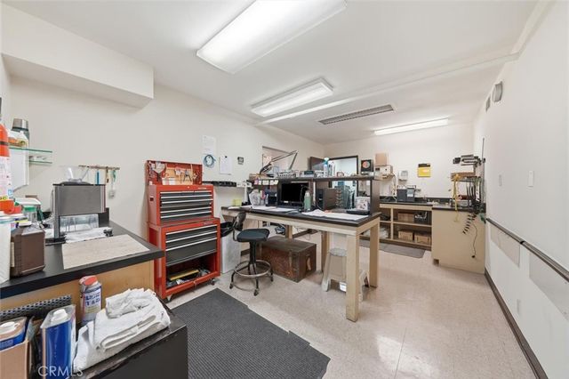 331 E Carson, Long Beach, CA 90807