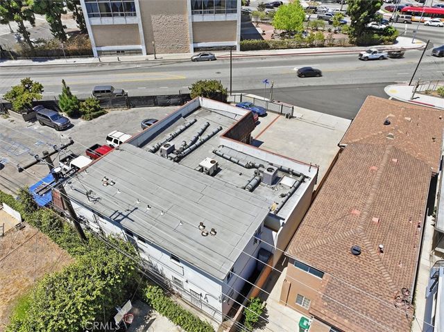 331 E Carson, Long Beach, CA 90807