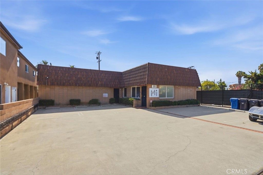 331 E Carson, Long Beach, CA 90807