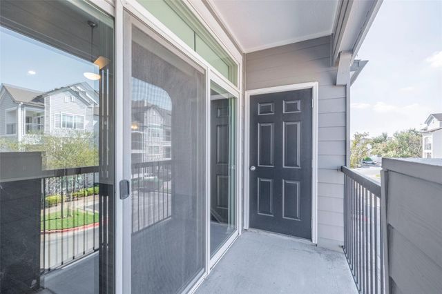 12215 Hunters Chase DR N-3205N, Austin, TX 78729