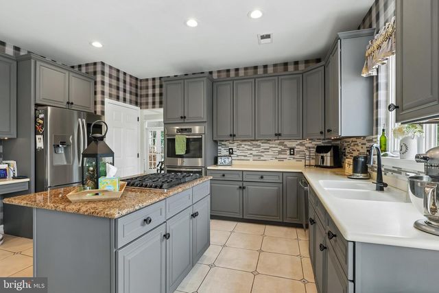37 TERRELL RD, Lambertville, NJ 08530