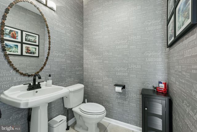 37 TERRELL RD, Lambertville, NJ 08530