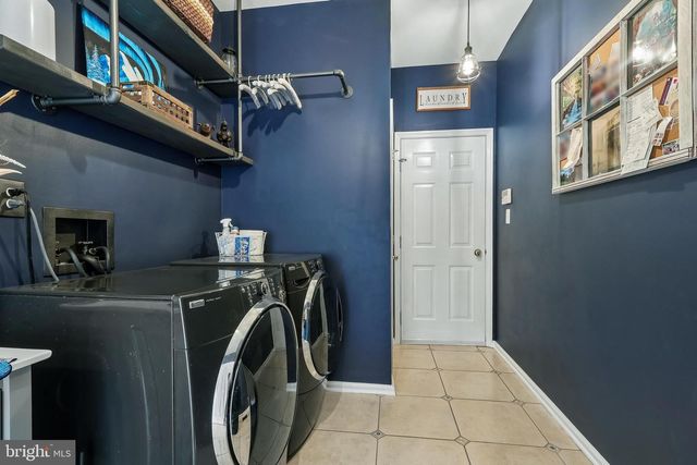 37 TERRELL RD, Lambertville, NJ 08530