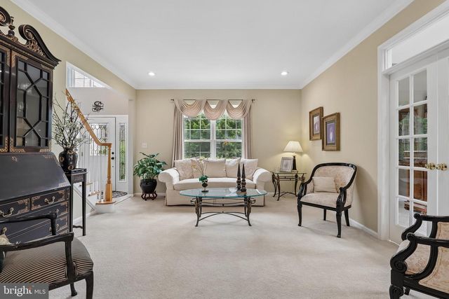 37 TERRELL RD, Lambertville, NJ 08530