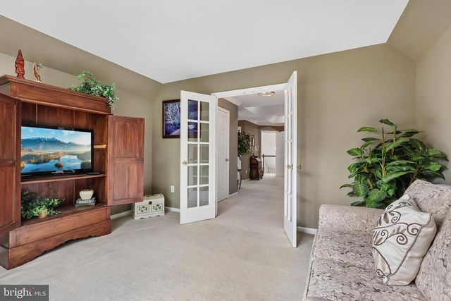 37 TERRELL RD, Lambertville, NJ 08530