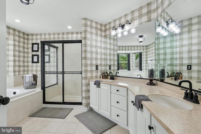 37 TERRELL RD, Lambertville, NJ 08530