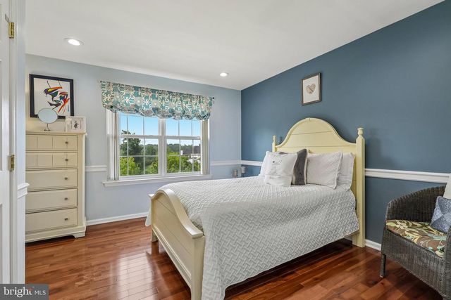 37 TERRELL RD, Lambertville, NJ 08530