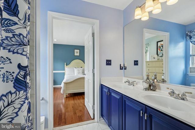 37 TERRELL RD, Lambertville, NJ 08530