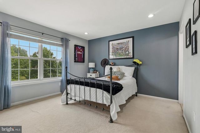 37 TERRELL RD, Lambertville, NJ 08530