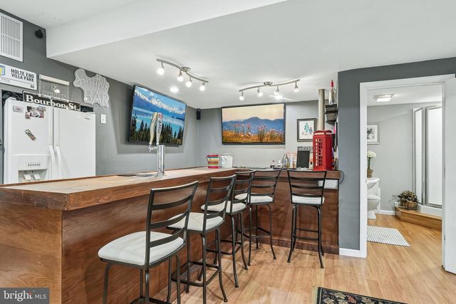 37 TERRELL RD, Lambertville, NJ 08530
