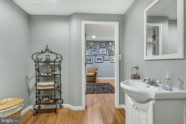 37 TERRELL RD, Lambertville, NJ 08530